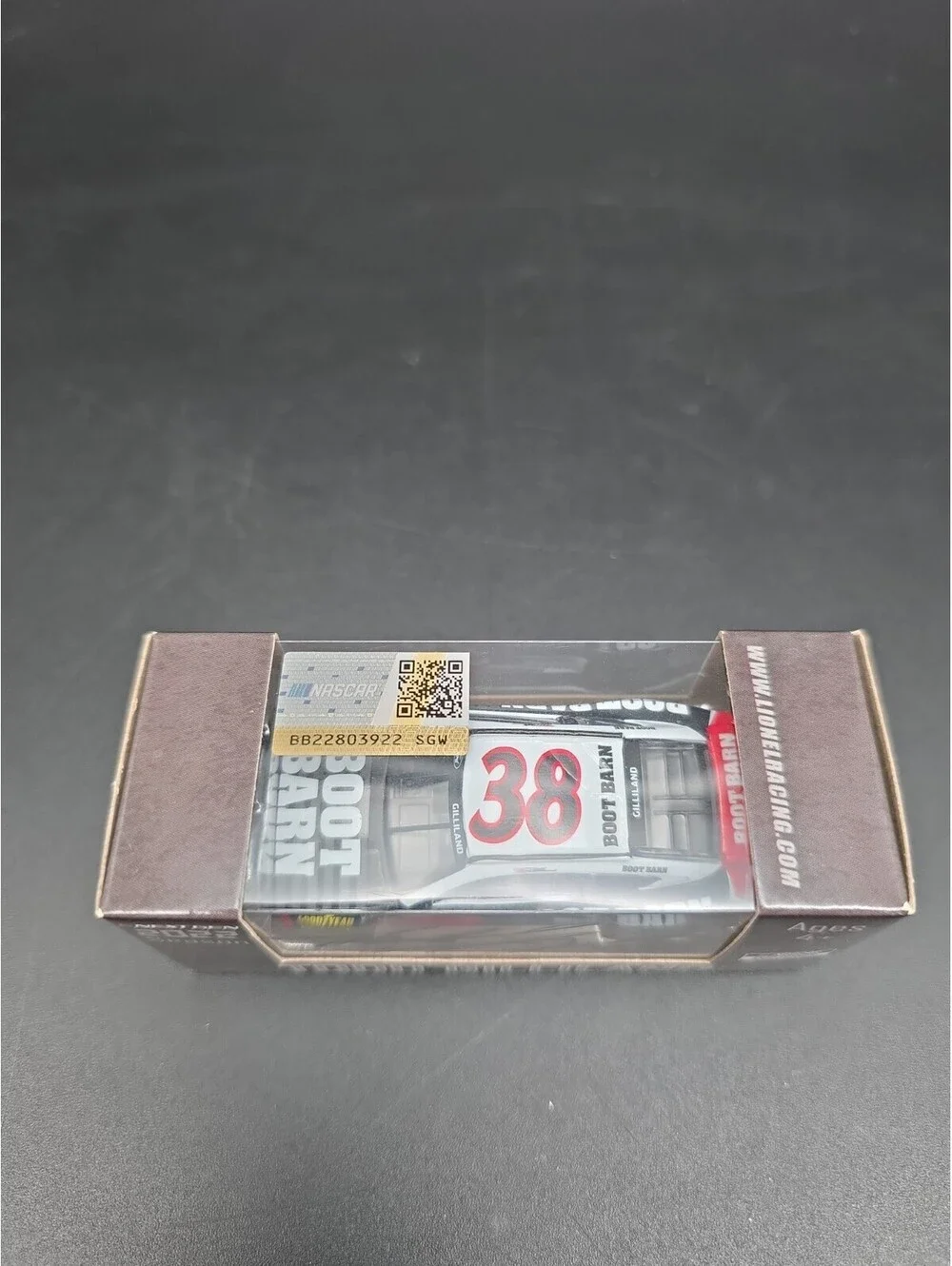 Lionel Racing 1/64 2022 Next Gen #38 Todd Gilliland Signed Diecast Car Nascar